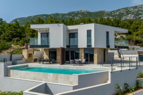Modern villa Luce with sea view in Peljesac